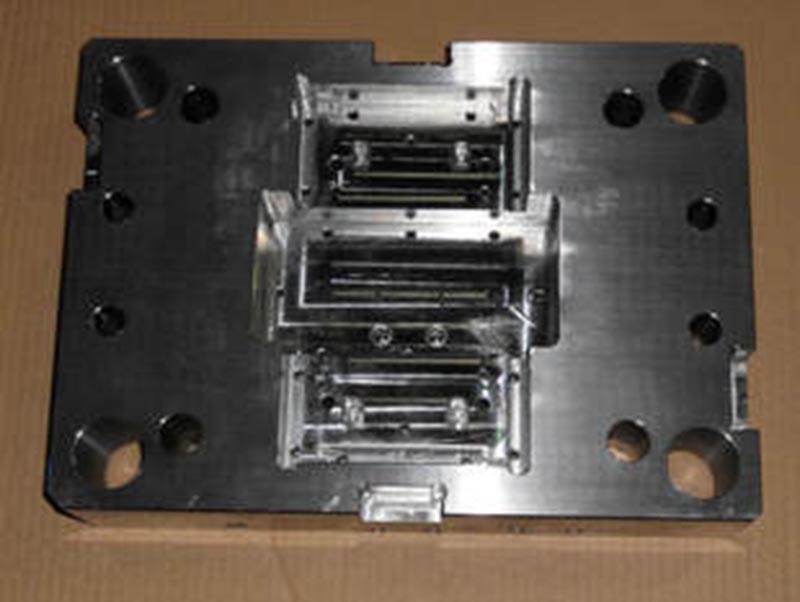 高邮精密塑料模-06